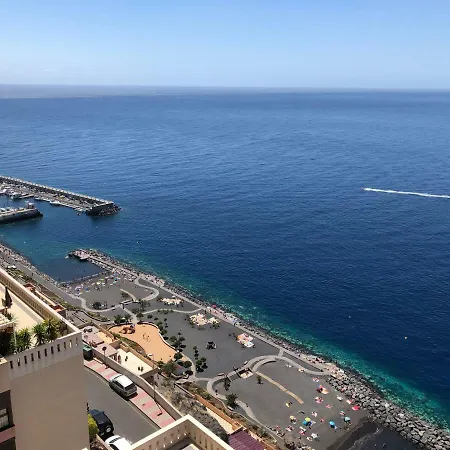 Magnific Flat With Panoramic Sea Views *