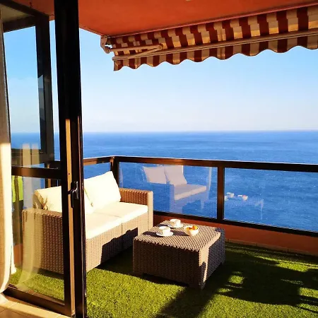 Magnific Flat With Panoramic Sea Views شقة *