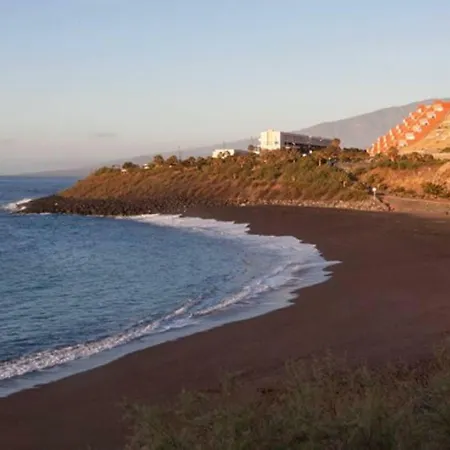 Апартаменты Magnific Flat With Panoramic Sea Views